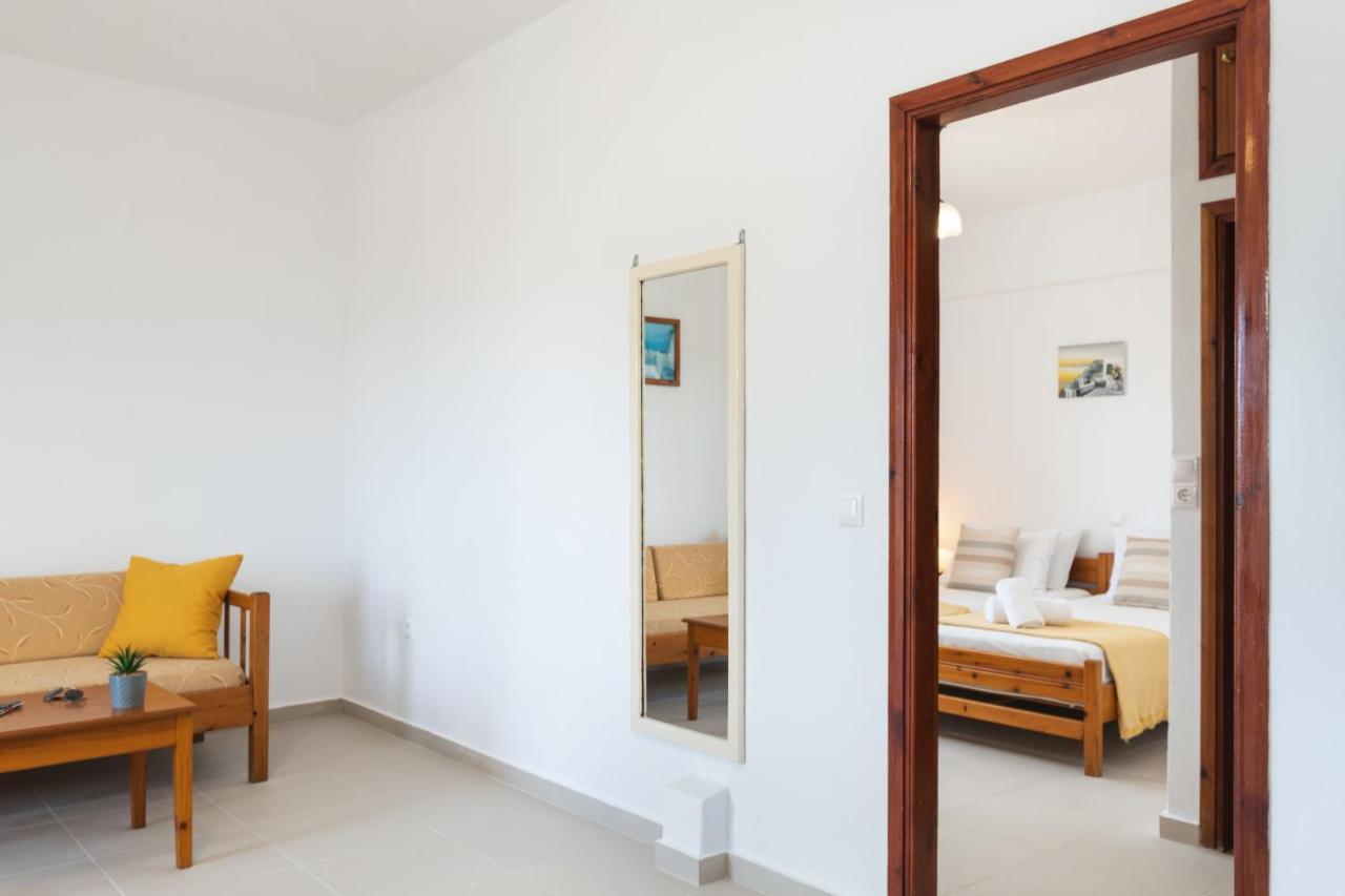 Aphrodite Apartments Kalivai Exteriör bild